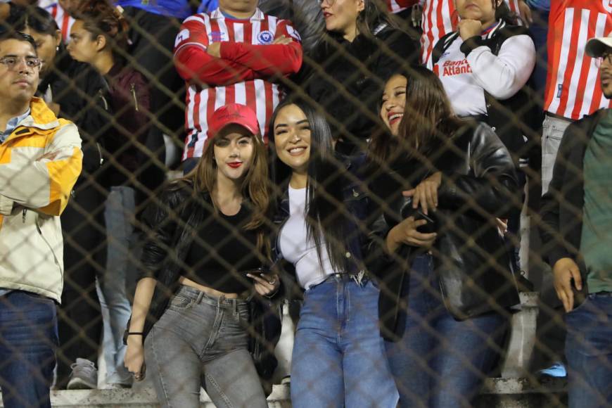 ¿Quién es la colocha? Las lindas chicas de la final Olimpia-Motagua