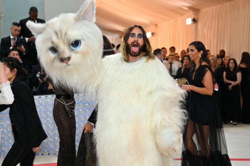 ”¿Quién es este?”: Jared Leto se robó las miradas en la Met Gala