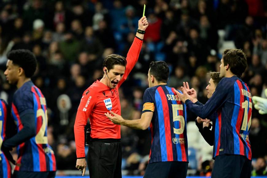 El Rey se autosaboteó: Así sonrió Barcelona en el Santiago Bernabéu ante Real Madrid