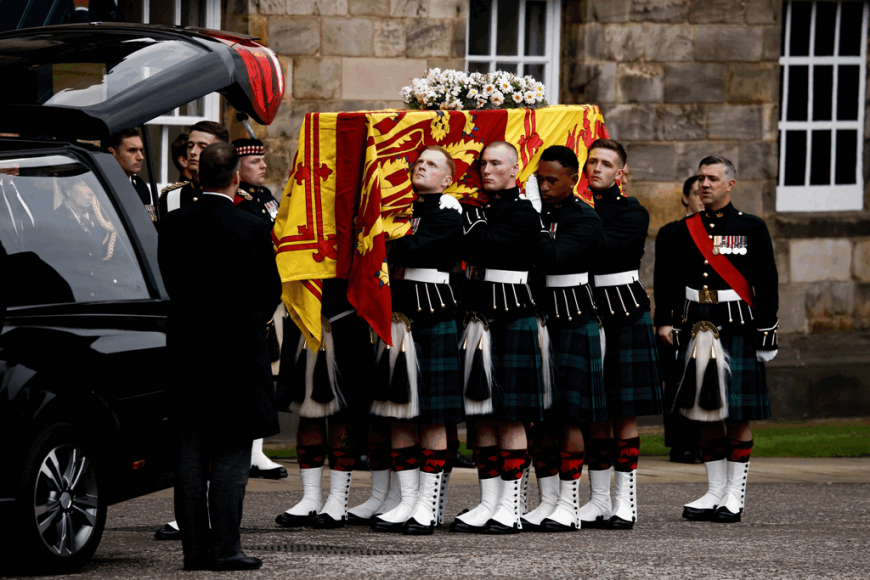 FOTOS: Así fue el traslado de los restos de Isabel II de Balmoral a Edimburgo