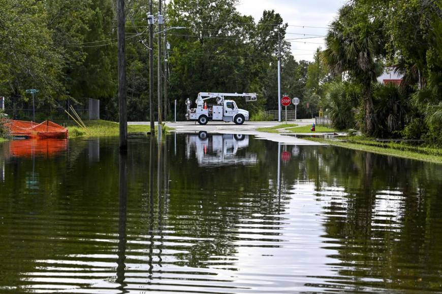 “Es parte de vivir aquí”: Florida evalúa daños tras paso de Idalia