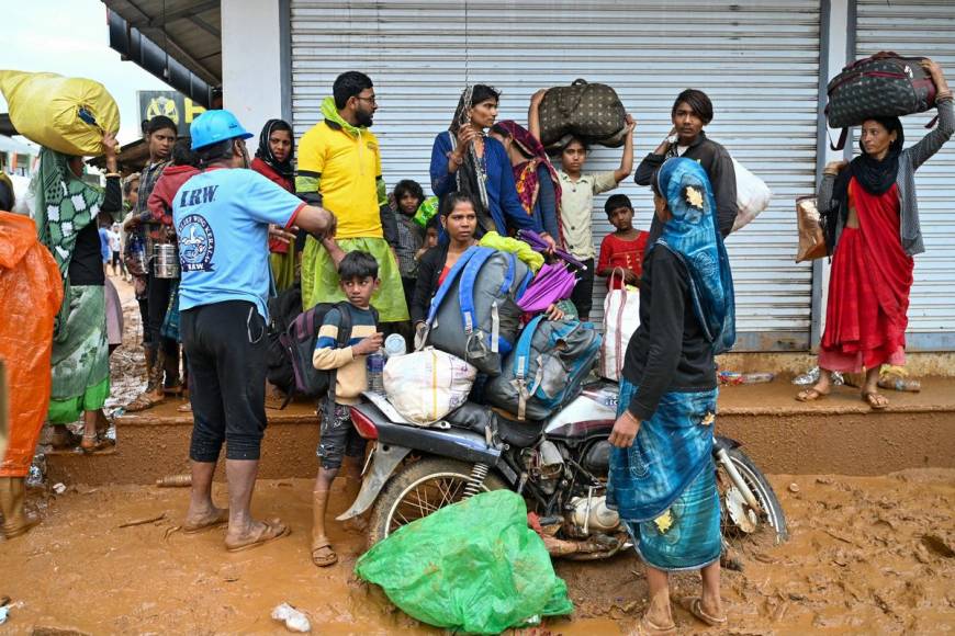 Lluvias devastan plantación de té en India: suman 160 muertes