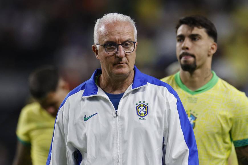 Jugadores de Brasil ignoran a Dorival, lo humillan luego de ser eliminados de Copa América