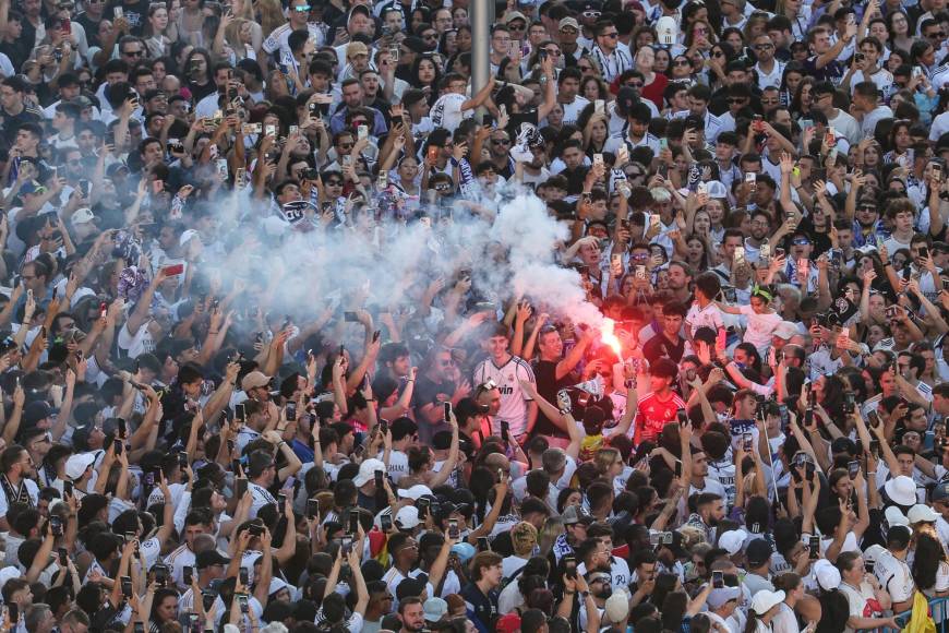 Real Madrid festejó en Cibeles la Decimoquinta Champions con miles de aficionados