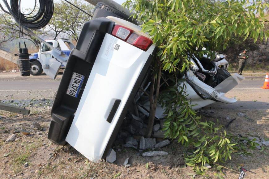 Imágenes del accidente en el anillo periférico que dejó un muerto y dos heridos