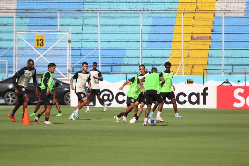 Olimpia realizó su último entreno previo al duelo ante CAI en el Nacional: Con bajas