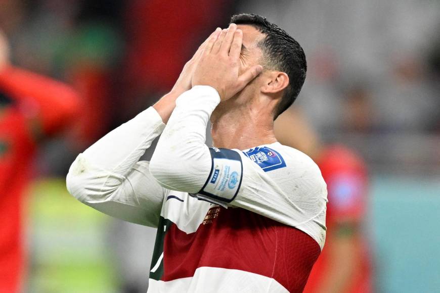 El mundo del deporte lo sufre: un destrozado Cristiano Ronaldo cae en su última guerra, Qatar 2022