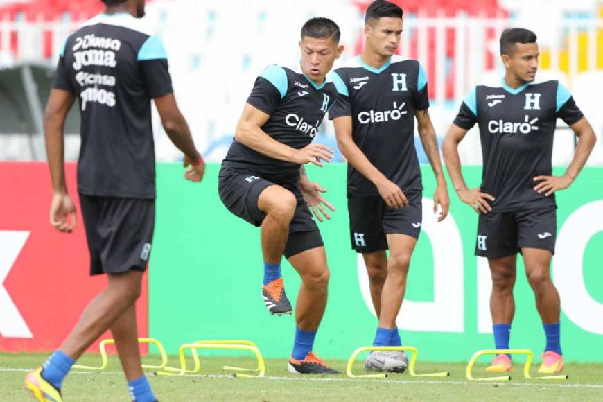 Reinaldo Rueda afinó detalles en microciclo para partidos de Liga de Naciones