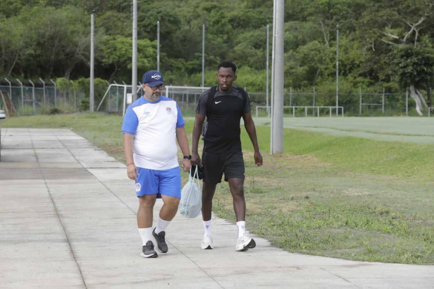 Así fue el regreso de Alberth Elis a entrenamientos del Olimpia