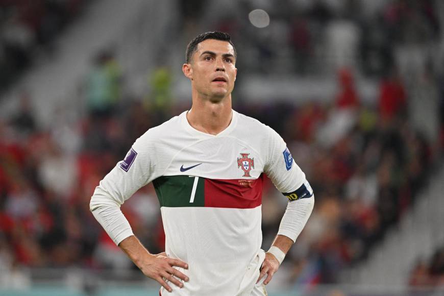 El mundo del deporte lo sufre: un destrozado Cristiano Ronaldo cae en su última guerra, Qatar 2022