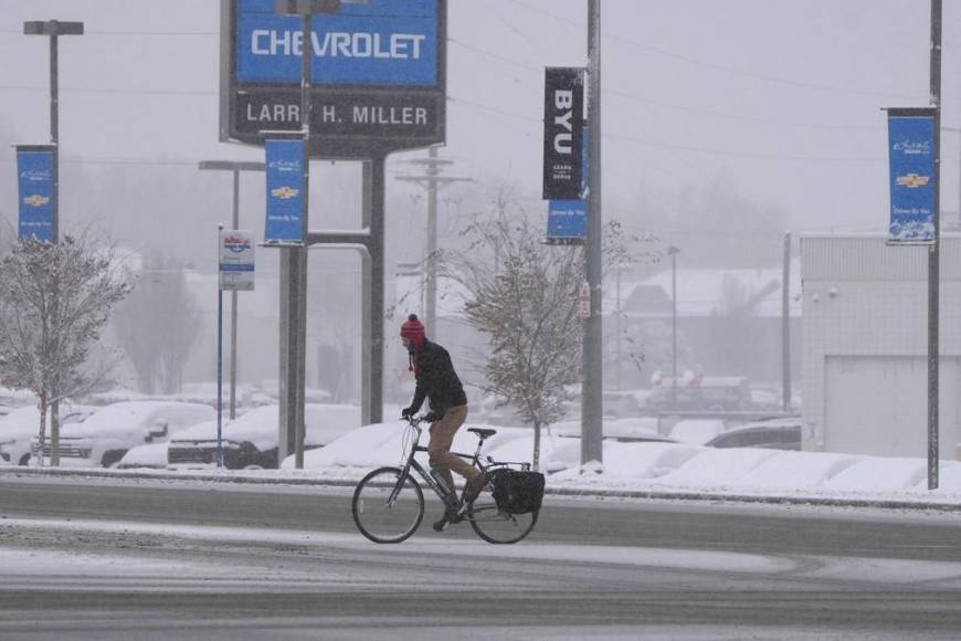 Lo que debe saber sobre la tormenta invernal “única en una generación” que afectará a casi todo Estados Unidos