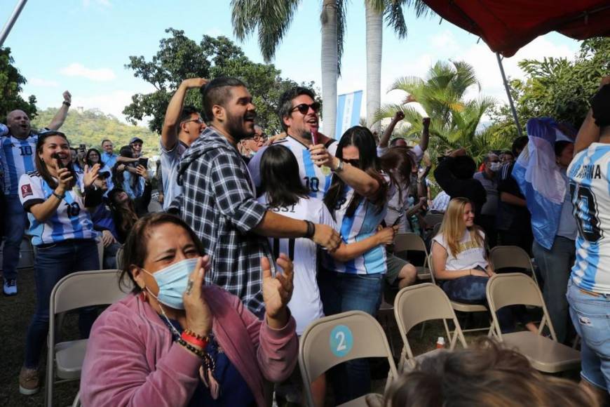 Así viven la final del Mundial de Qatar en la Embajada de Argentina en Honduras