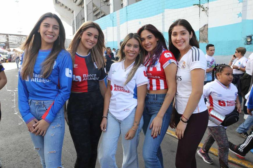 ¿Quién es la colocha? Las lindas chicas de la final Olimpia-Motagua