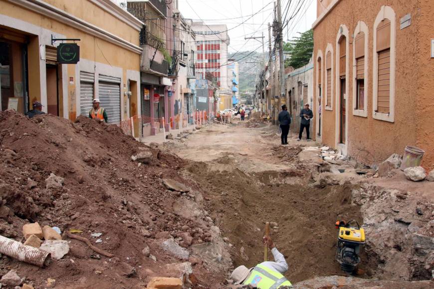 Así avanzan los trabajos de reconstrucción de la avenida Cervantes en el centro de Tegucigalpa