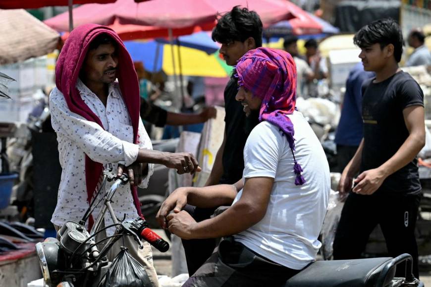 Nueva Delhi se derrite ante récord de temperatura alta en India