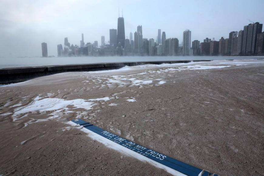 ¿A qué se debe la histórica tormenta de nieve que azota a Estados Unidos?