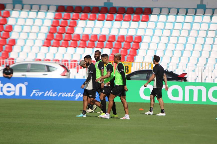 Olimpia realizó su último entreno previo al duelo ante CAI en el Nacional: Con bajas