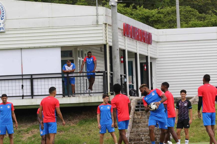 Así fue el regreso de Alberth Elis a entrenamientos del Olimpia