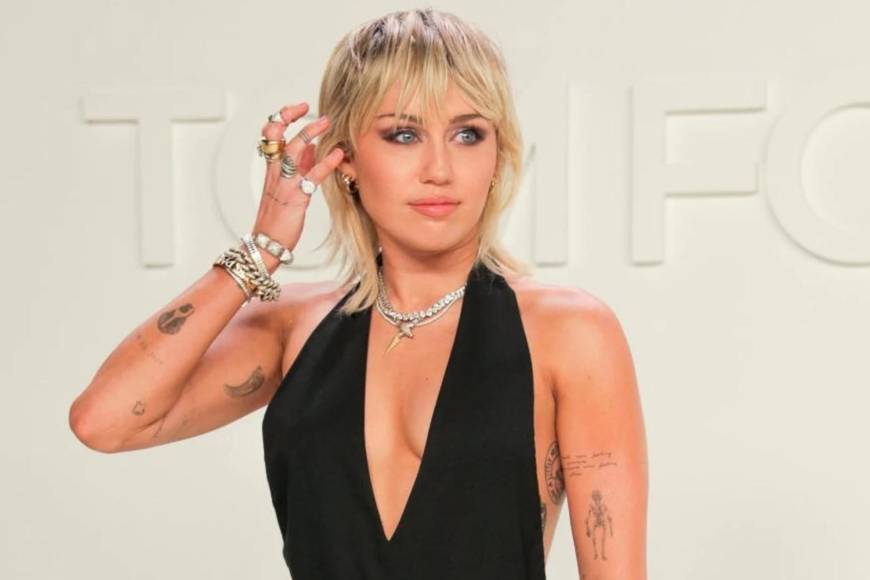 Miley Cyrus, Kurt Russell y Demi Lovato: famosos que han visto un ovni