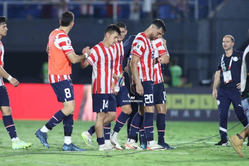 Gustavo Alfaro saldrá de la selección de Costa Rica: Millonario contrato con Paraguay