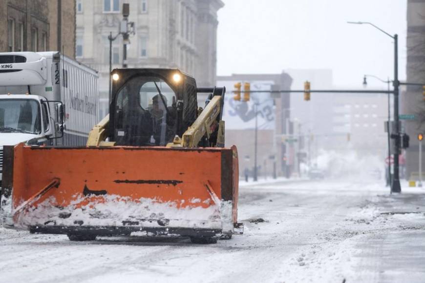 Al menos 17 personas han muerto en tormenta invernal que azota Estados Unidos