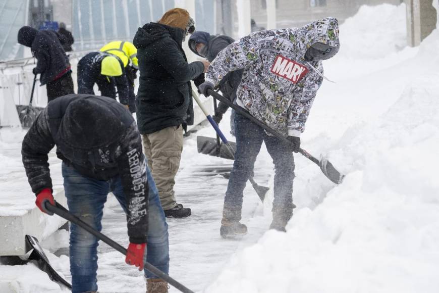 Nieve afecta norte de EUA por ingreso de aire ártico considerado peligroso