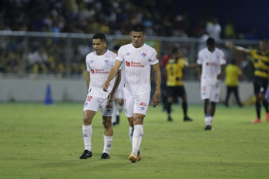 No se vio: Tristeza de jugadores de Olimpia, Menjívar ante la afición y llenazo en el Morazán