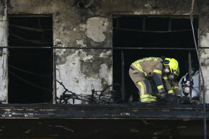 Sobrevivientes de incendio en Valencia: En “minutos, nos habíamos quedado sin nada”