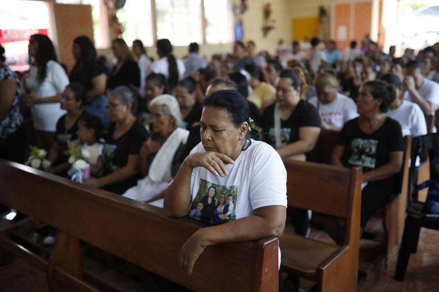 “No le importaron ni sus niños”: Despiden a familia salvadoreña asesinada en EUA