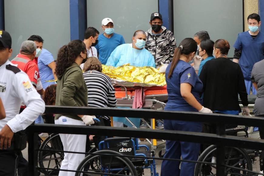 Las 25 imágenes impactantes del accidente en la carretera a Olancho