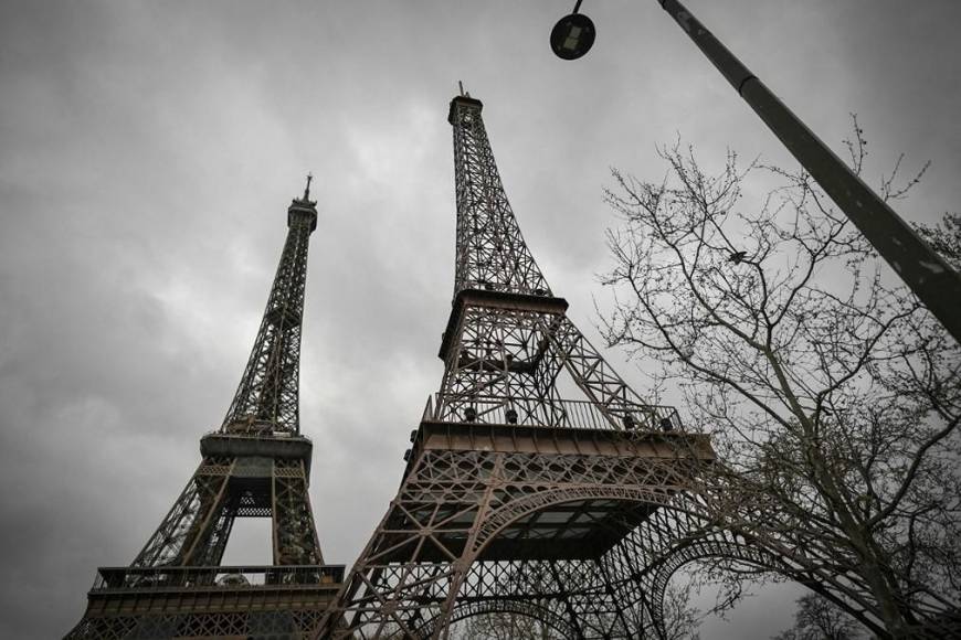 Eiffela, así luce la segunda torre Eiffel que acompaña a la original en su 134 aniversario