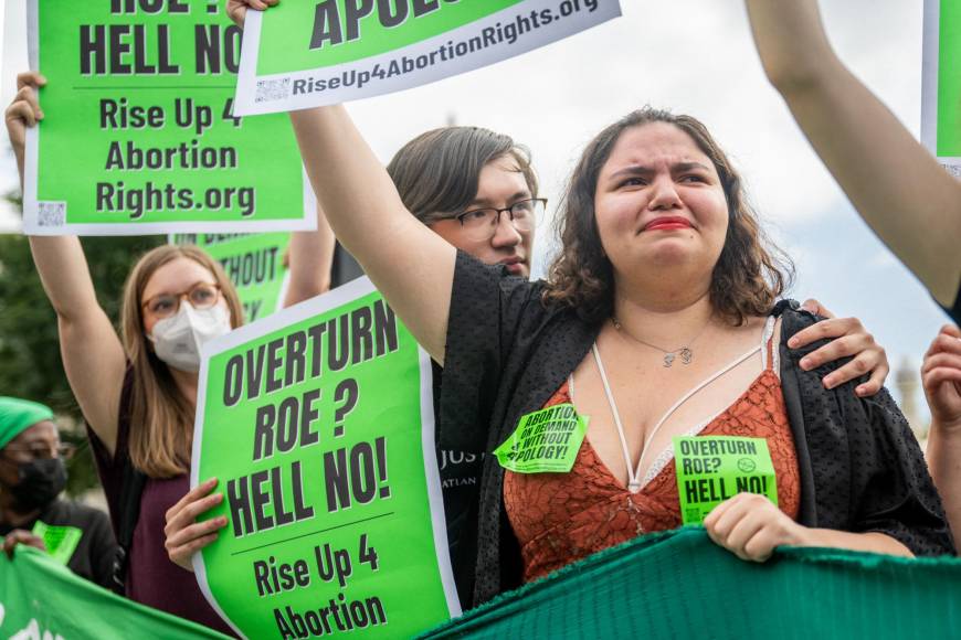 Lo que debes saber sobre el fallo histórico de eliminar el derecho constitucional al aborto en EE UU