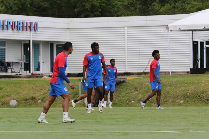 Así fue el regreso de Alberth Elis a entrenamientos del Olimpia