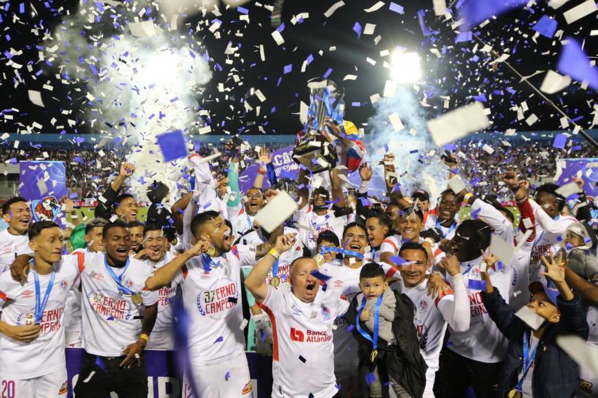 ¡OLIMPIA CAMPEÓN! Así celebró el equipo tras vencer a Motagua