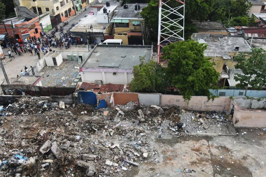 ¡Zona cero! 10 muertos y unos 11 desaparecidos en explosión de zona comercial en República Dominicana