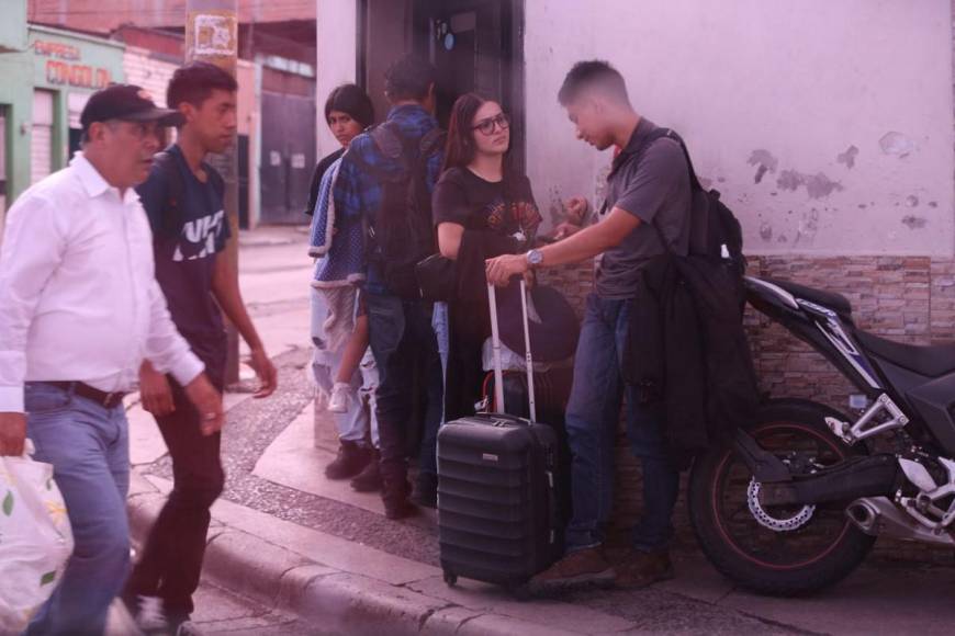 Capitalinos retornan a la ciudad tras largo asueto del Feriado Morazánico