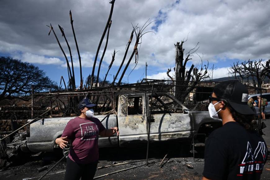 “No puedo creer que Dios permitiese que esto ocurriera”: rabia y desconsuelo en Hawái por incendios