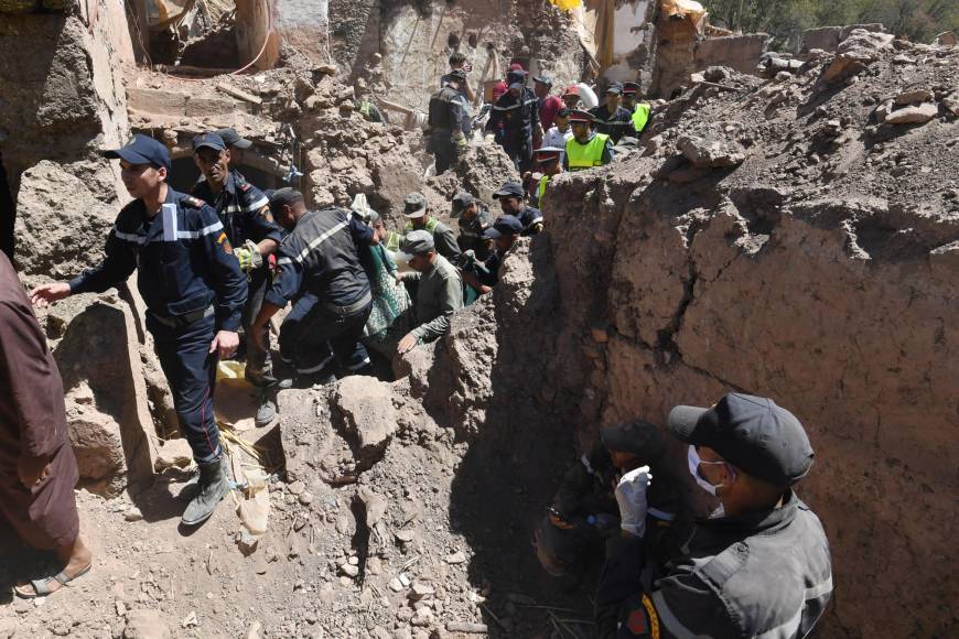 “Están todos debajo de las ruinas”: Marruecos busca sobrevivientes tras brutal sismo