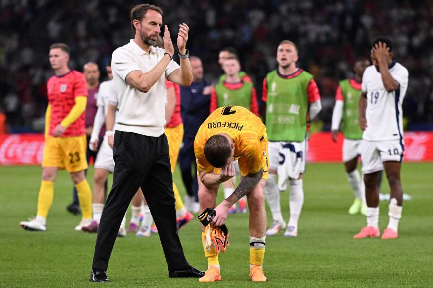 ¡Bellingham entre lágrimas! Las tristes imágenes de Inglaterra al perder otra final de Eurocopa