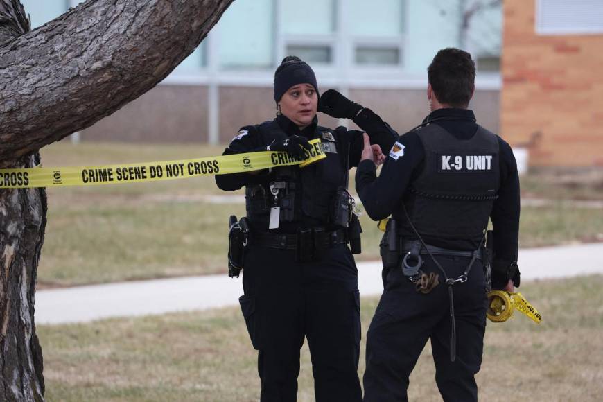 Qué se sabe del tiroteo en una escuela secundaria en Iowa