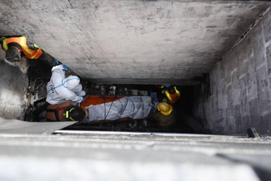 Retiran cadáveres de las cinco víctimas del incendio en Ciudad Lempira