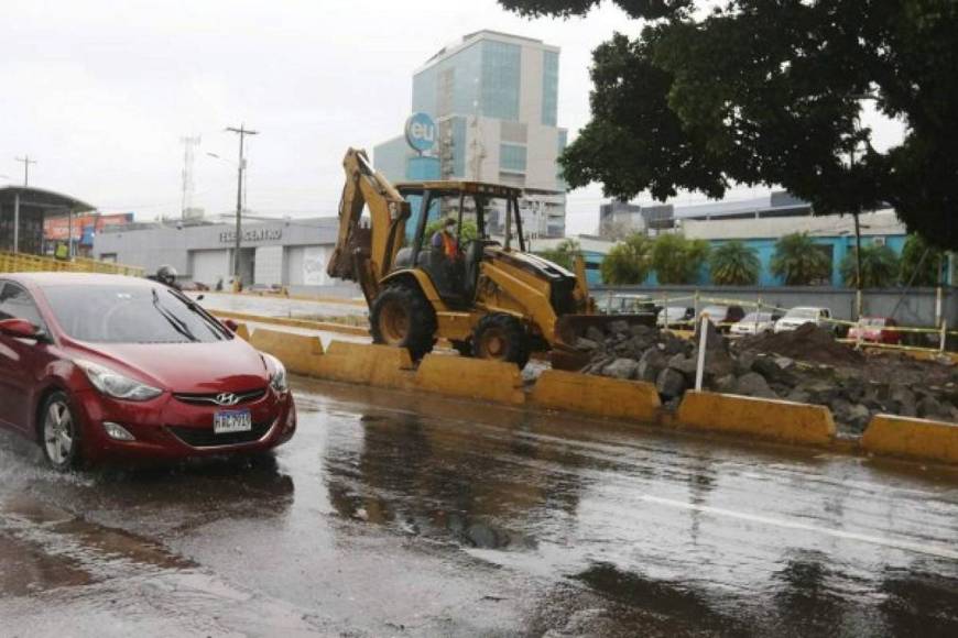 Puentes peatonales o pasos subterráneos, ¿Qué prefieren los capitalinos?