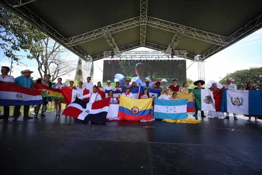 El Zamorano lució sus mejores galas multiculturales