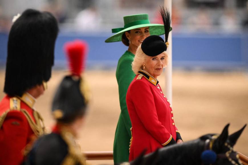 Las imágenes del desfile de Carlos III por su cumpleaños