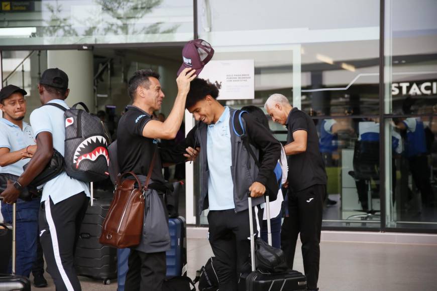 Llegan los seleccionados de Honduras tras la derrota con Islandia