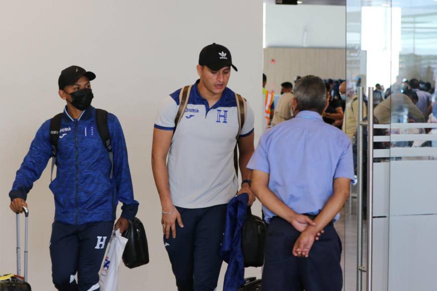 Así fue la llegada de la Selección de Honduras tras su gira en Europa y Asia