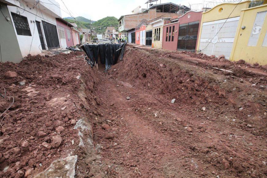 Socavones, fallas que tienen en peligro al Distrito Central (Fotos)