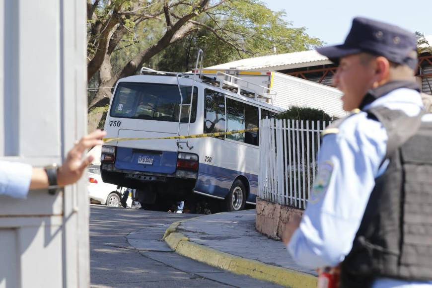 Un menor de 14 años participó en asalto donde asesinaron a Policía e hirieron a otro (Fotos)