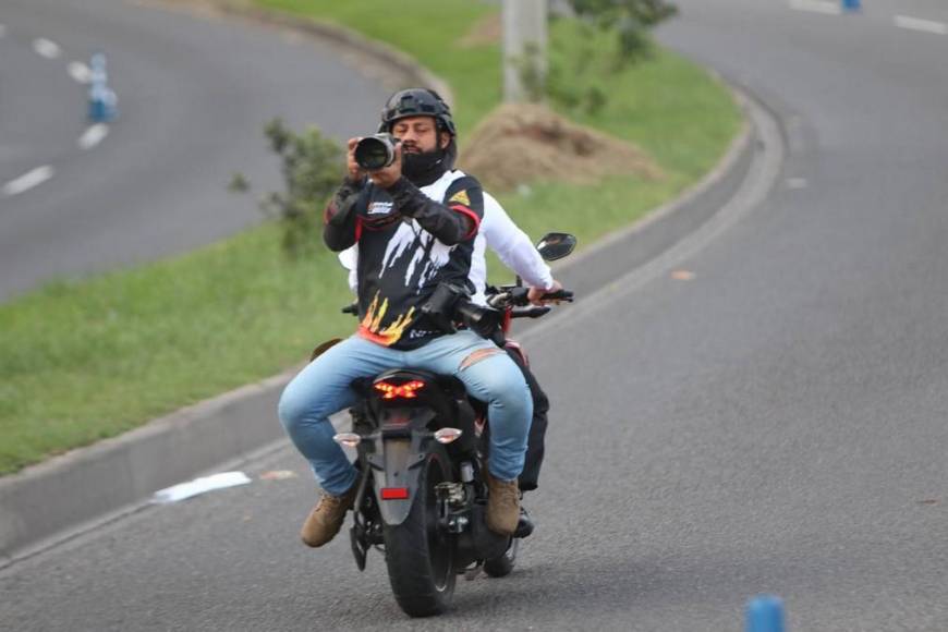 Profesionalismo y experiencia en cobertura periodística de la Vuelta Ciclística EL HERALDO