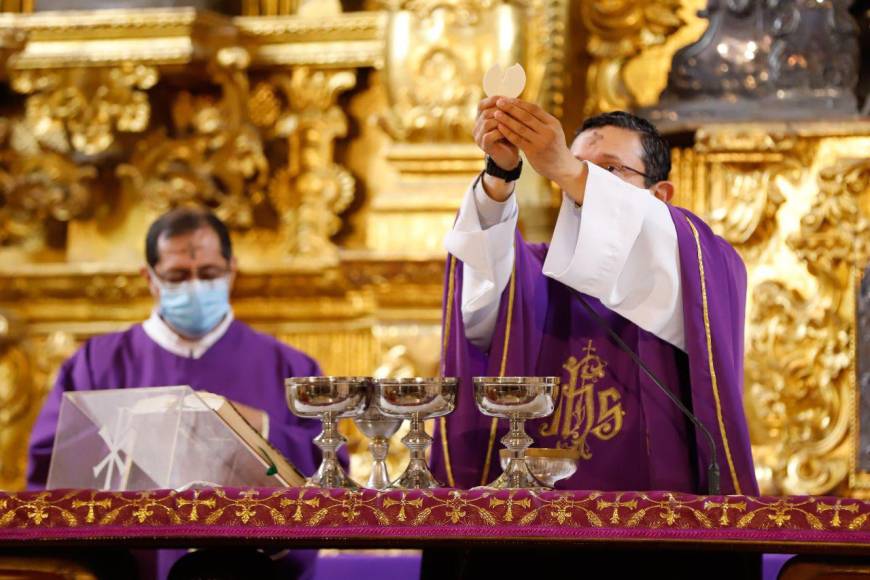 Con devoción y fe: Así se celebra el Miércoles de Ceniza en Honduras